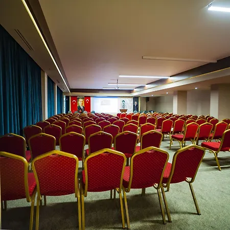 Akman Tzob Hotell 4*
