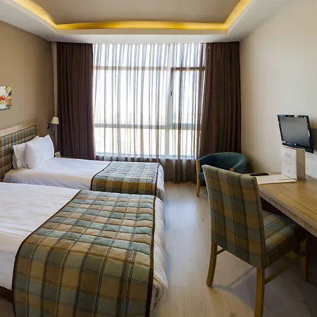 Akman Tzob Hotel Bitik