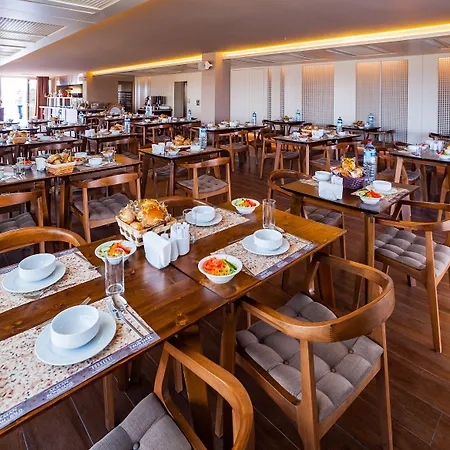 Hotel Akman Tzob