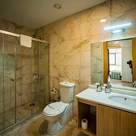 Hotel Akman Tzob